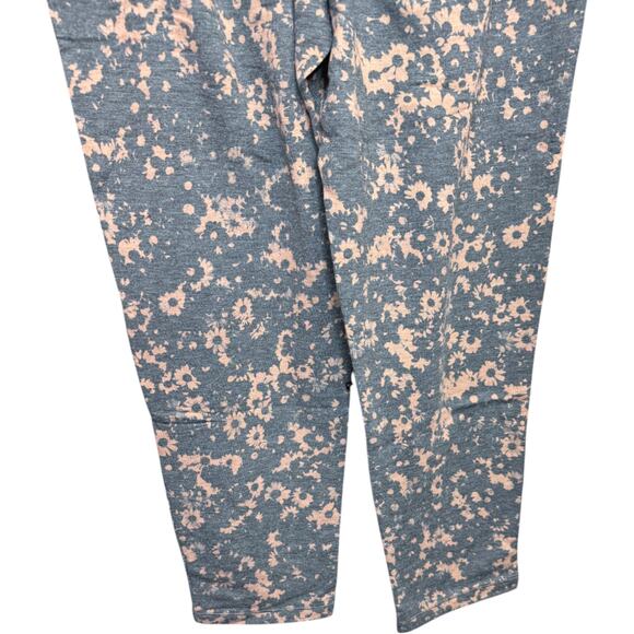 Cuddl Duds Comfortwear Slim Pants Black Stamp Floral Medium NWOT Pull-On Comfort - Picture 3 of 9